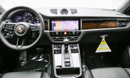 Porsche Macan T AWD 2026