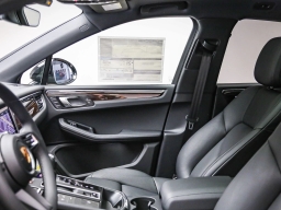 Porsche Macan T AWD 2026