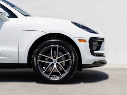 Porsche Macan T AWD 2026