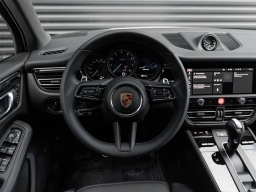 Porsche Macan T AWD 2026