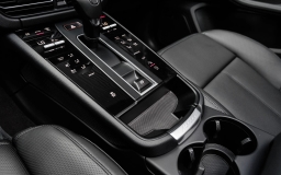 Porsche Macan T AWD 2026