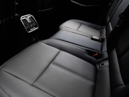 Porsche Macan T AWD 2026