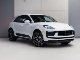 Porsche Macan Base AWD 2026