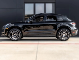 Porsche Macan Base AWD 2026