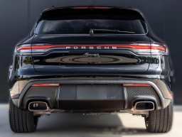 Porsche Macan Base AWD 2026