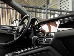 Porsche Macan Base AWD 2026