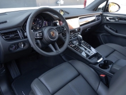 Porsche Macan T AWD 2026