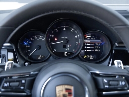 Porsche Macan T AWD 2026