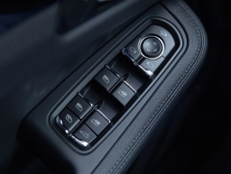 Porsche Macan T AWD 2026
