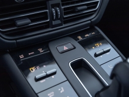 Porsche Macan T AWD 2026