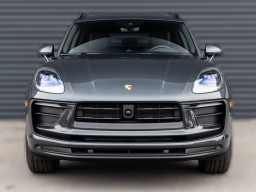 Porsche Macan Base AWD 2026