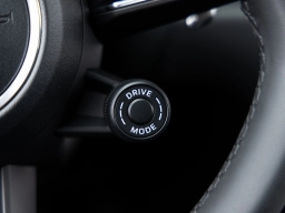 Porsche Macan Base AWD 2026