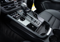 Porsche Macan Base AWD 2026