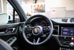 Porsche Macan T AWD 2026