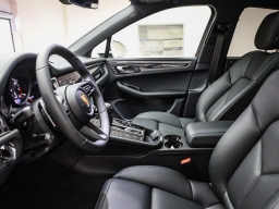 Porsche Macan T AWD 2026