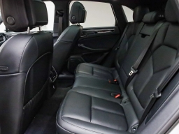 Porsche Macan T AWD 2026