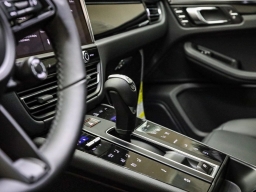 Porsche Macan T AWD 2026