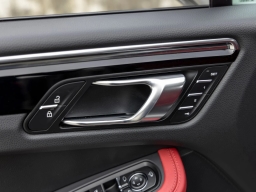 Porsche Macan T AWD 2026