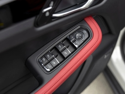 Porsche Macan T AWD 2026