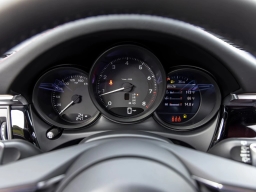 Porsche Macan T AWD 2026