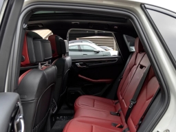 Porsche Macan T AWD 2026