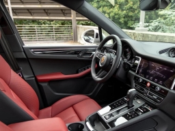 Porsche Macan T AWD 2026
