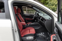 Porsche Macan T AWD 2026