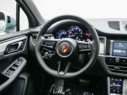 Porsche Macan T AWD 2026