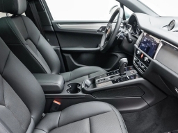 Porsche Macan T AWD 2026
