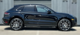 Porsche Macan Base AWD 2026