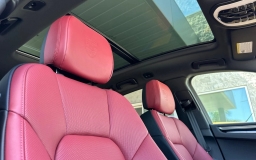 Porsche Macan Base AWD 2026