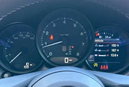 Porsche Macan Base AWD 2026