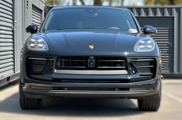 Porsche Macan Base AWD 2026