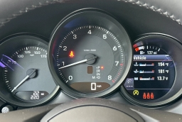 Porsche Macan Base AWD 2026