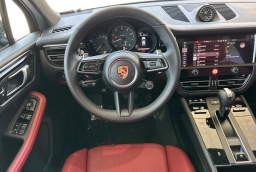 Porsche Macan T AWD 2026