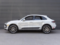 Porsche Macan Base AWD 2026
