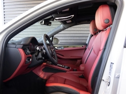 Porsche Macan Base AWD 2026