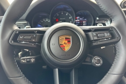Porsche Macan T AWD 2026