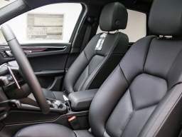 Porsche Macan T AWD 2026