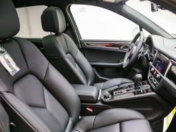 Porsche Macan T AWD 2026