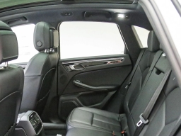 Porsche Macan T AWD 2026