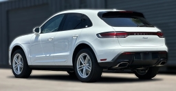 Porsche Macan T AWD 2026