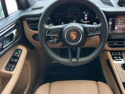 Porsche Macan T AWD 2026