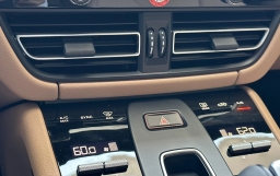 Porsche Macan T AWD 2026
