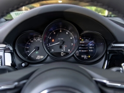 Porsche Macan T AWD 2026