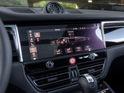 Porsche Macan T AWD 2026