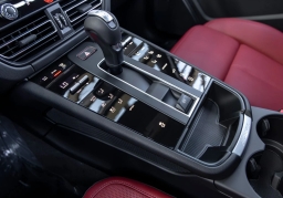 Porsche Macan T AWD 2026