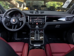 Porsche Macan T AWD 2026