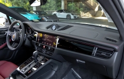 Porsche Macan T AWD 2026