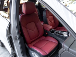 Porsche Macan T AWD 2026